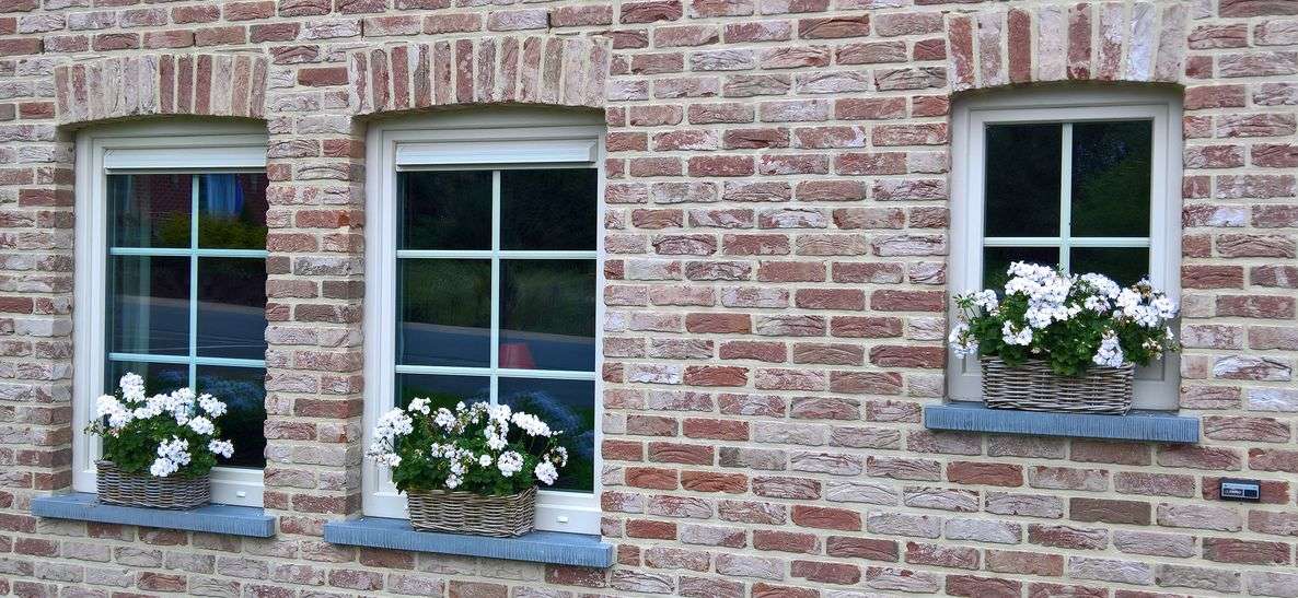Les fenêtres en PVC sont un choix prisé et polyvalent pour les menuiseries extérieures. A découvrir a l'atelier de la fenêtre à Beauraing en Famenne.