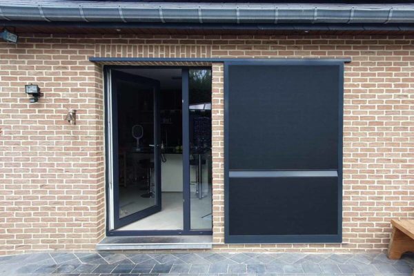 Les moustiquaires sont une solution pratique et efficace pour profiter de l’air frais tout en protégeant votre intérieur des insectes indésirables. A découvrir à l'Atelier de la fenêtre à Beauraing en Famenne